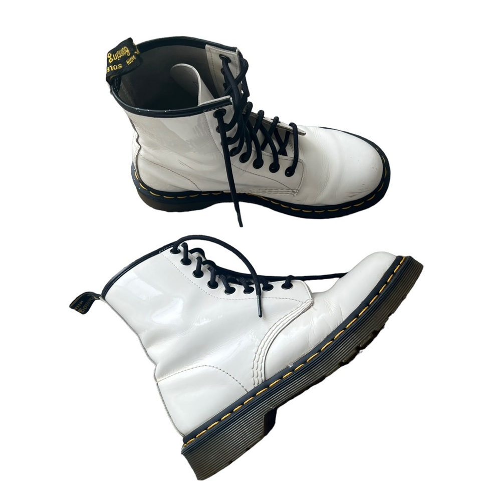 Dr. Martens - White 1460W Original Leather Lace Up Combat Boots Sz 6